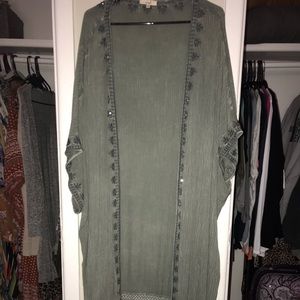 Easel boho duster